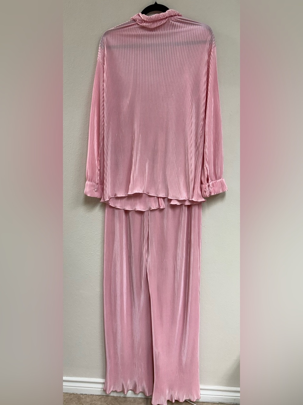 🩷Pink Ribbed Two-Piece Set🩷 - Picture 4 of 4